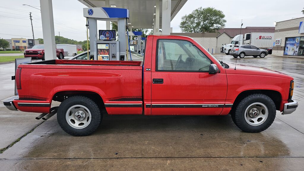 Cooper  & DJ Oliphant - 1996 GMC Sierra