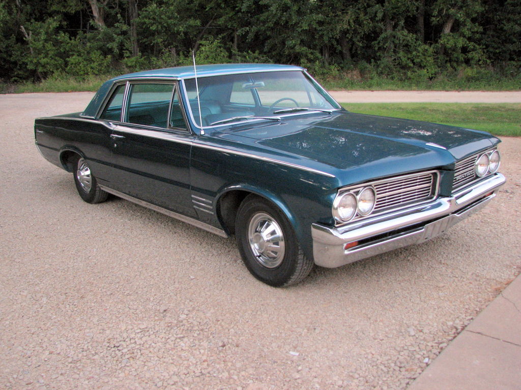 Ron & Donna Cummings - 1964 Pontiac Tempest