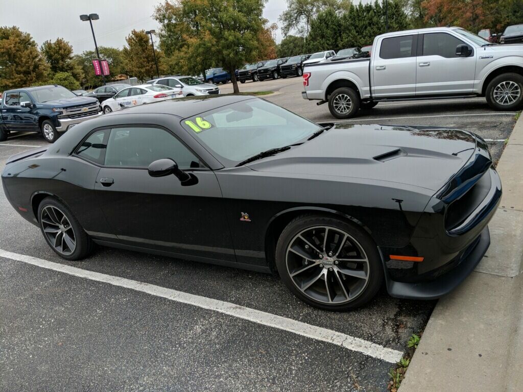 Richard & Robin Gunter - 2016 Dodge Challenger Scat Pack