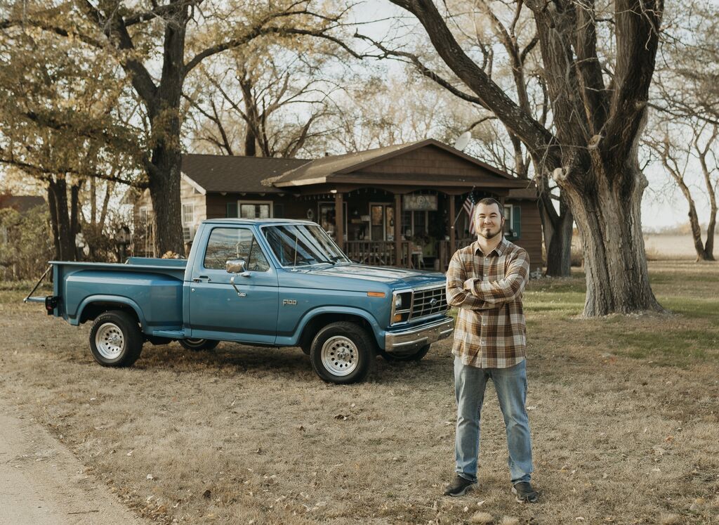 Chase & Carly Nichols - 1982 Ford F100