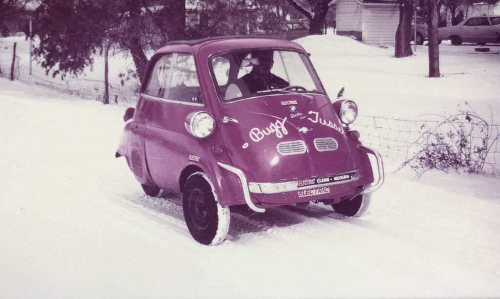 David & Roseann Johnson - 1957 BMW Isetta 300