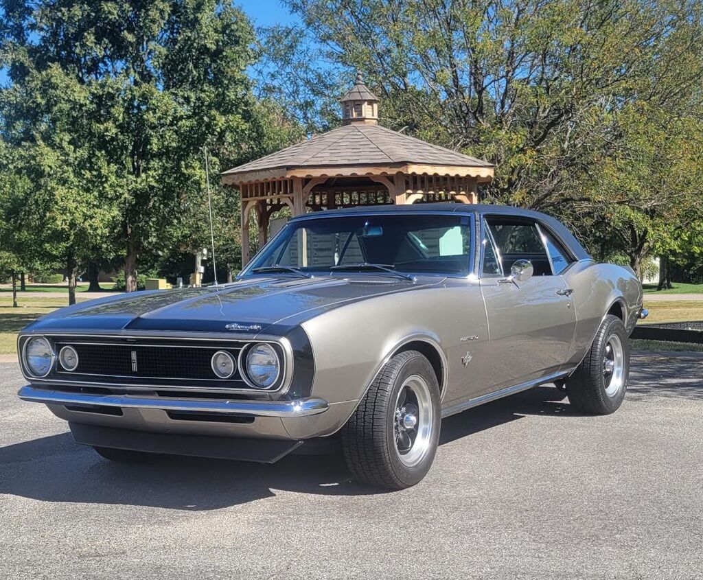 Doyle & Earlene Phillips - 67 Camaro