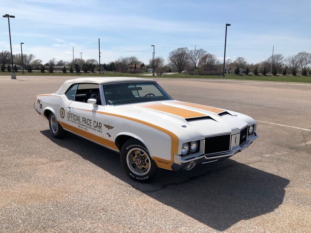 Doug & Jean Horstman - 1972 Hurst Olds Convertible